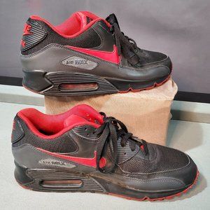 Mens Nike Air Max 90 Red and Black Size 12